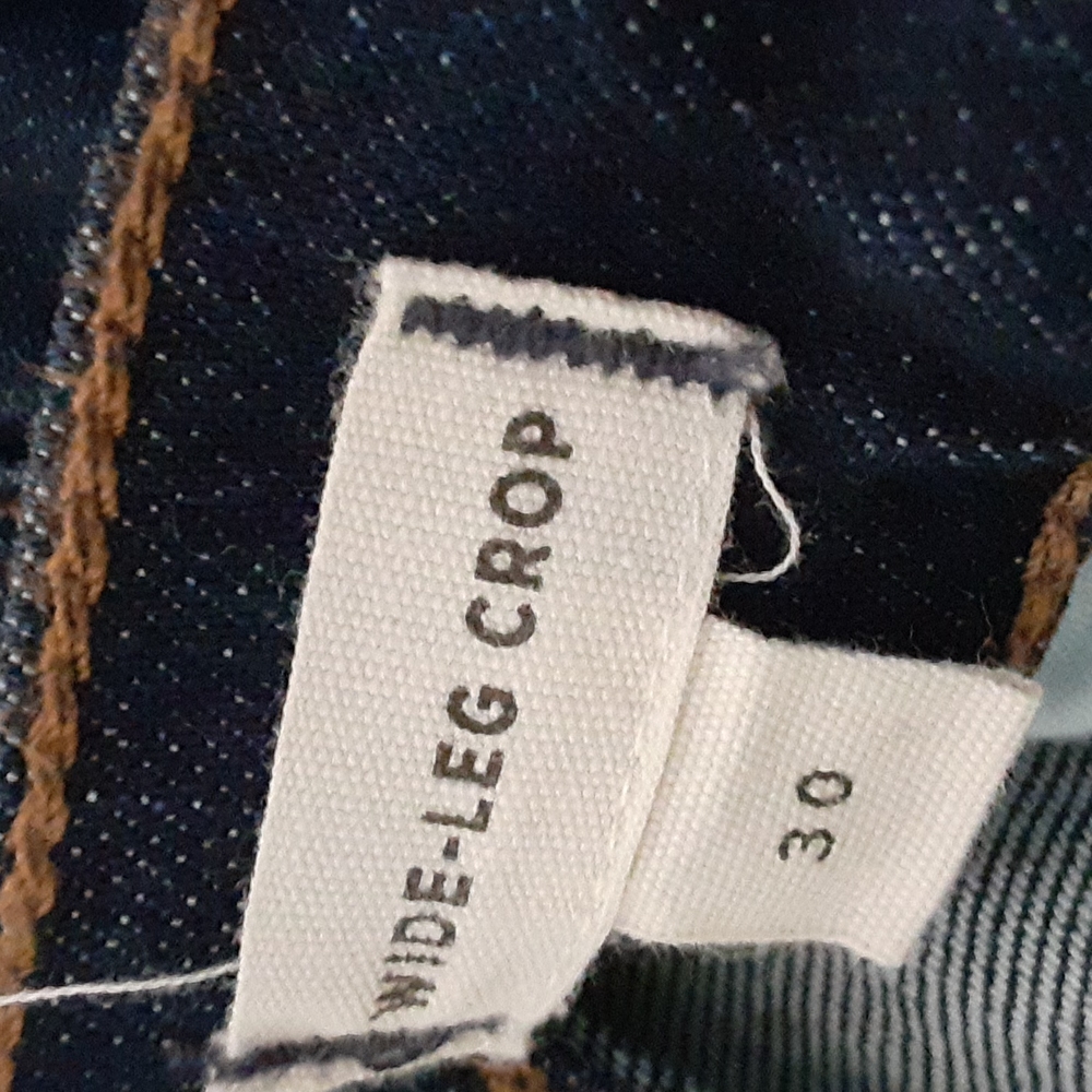 A pair of Madewell jeans,  size 30,wide-open crop